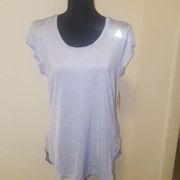 ❤HP❤️NWT Reebok Silver Sconce Cap-Sleeve Top❤ - Picture 5 of 11